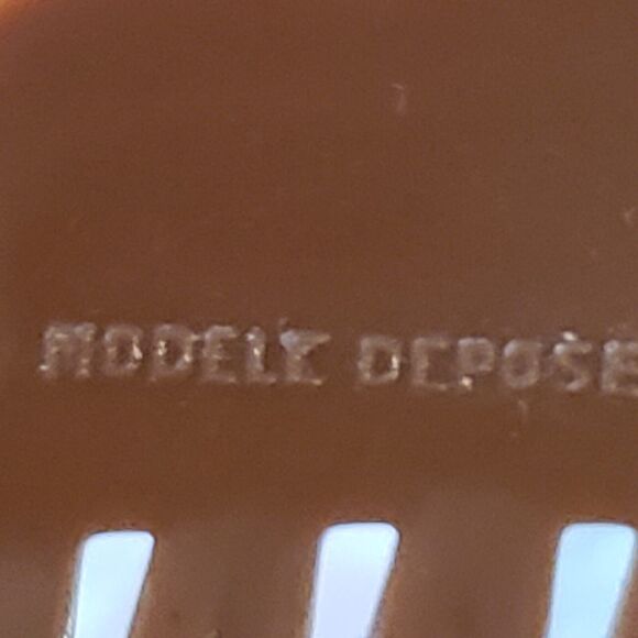 Lot 35 Hair Combs, Clips, Claw, Mixed, 1 Modele Depose, Some France, 1 Otomatic - Picture 2 of 16